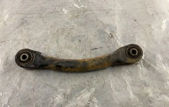 Ford Focus Rear suspension control arm BV615500BA