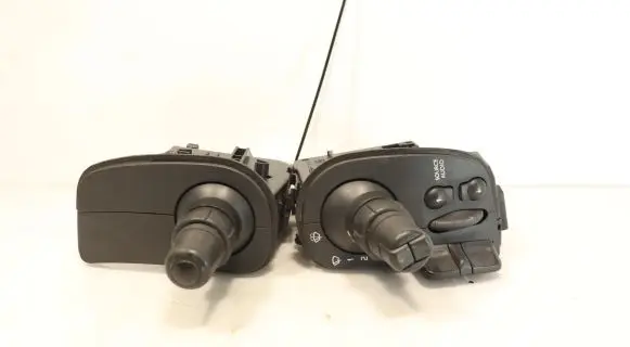 Renault Clio III Light switch
