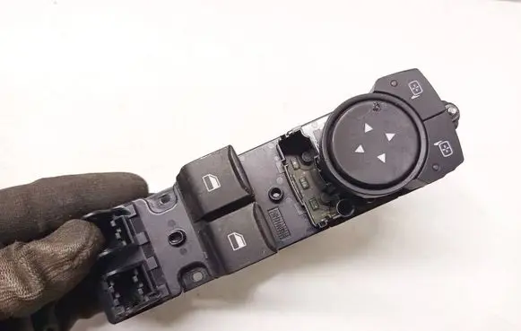 Ford Fiesta Electric window control switch n1b114540ab