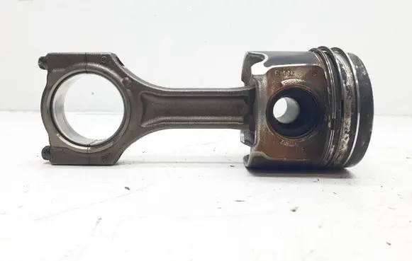 BMW 6 G32 Gran Turismo Piston 858051504