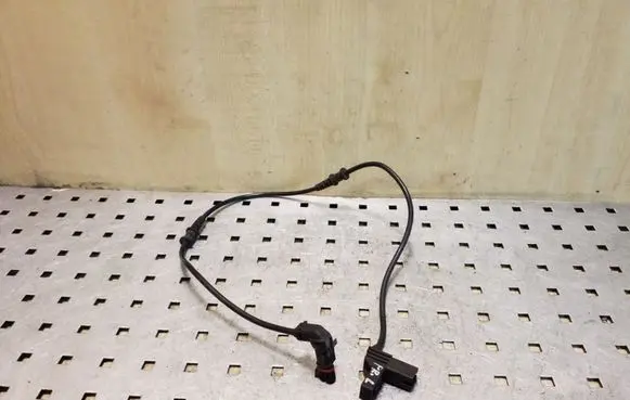 Mercedes-Benz C W203 ABS brake wheel speed sensor A2205453128