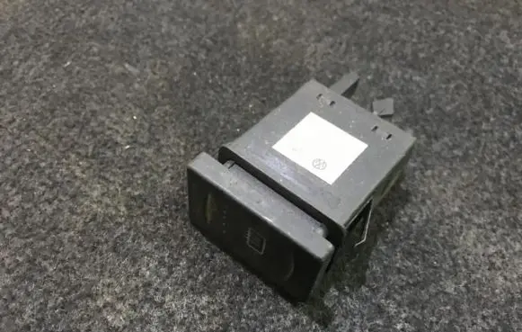 Windscreen/window heater switch