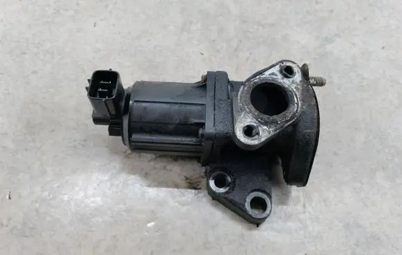 Mazda 5 EGR valve K5T70871