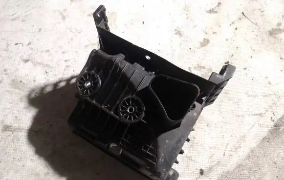Volkswagen Jetta V Fuse box set