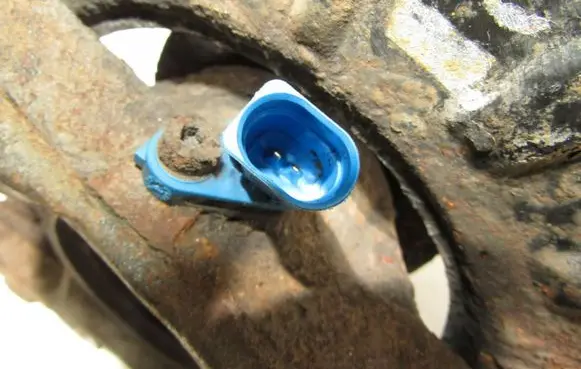 Volkswagen Touareg I Front wheel hub