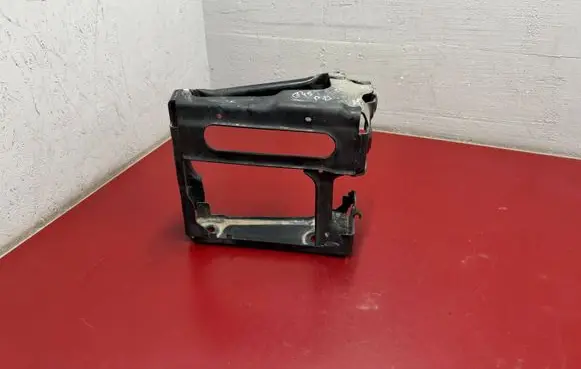 BMW X3 G45 Radiator mount bracket 5A26E86 51645A26E86