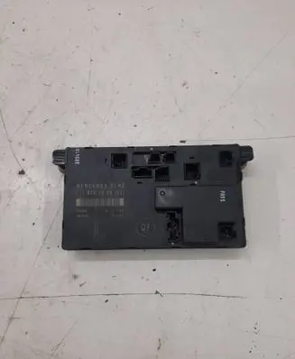 Mercedes-Benz E W211 Door control unit/module 2118701326 00401708