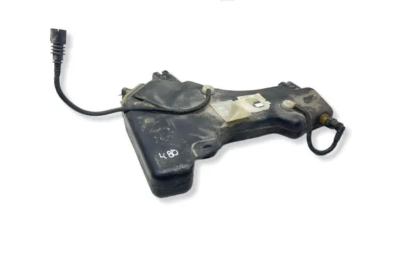 Citroen C5 AdBlue liquid reservoir 9681917180