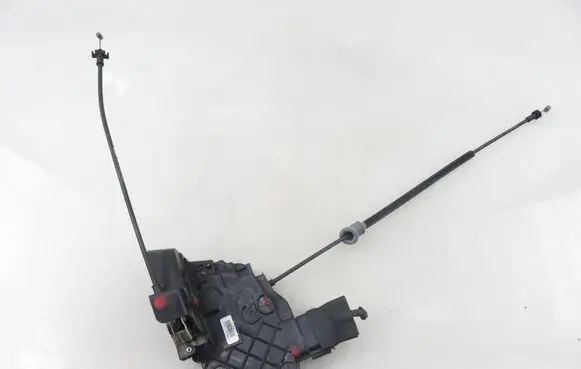 Volvo V50 Front door lock 30699447