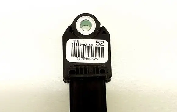 Toyota Auris E180 Airbag deployment crash/impact sensor 8983102150