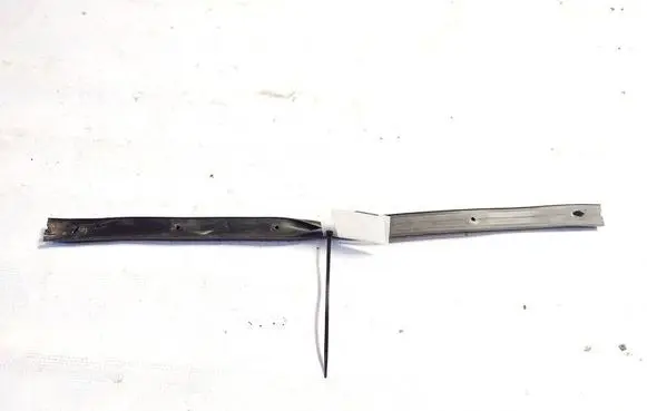 Jeep Patriot Rubber seal front coupe door 