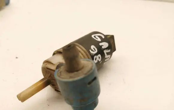 Ford Galaxy Windscreen/windshield washer pump