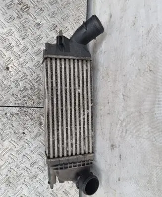 Citroen C5 Intercooler radiator 9657073480