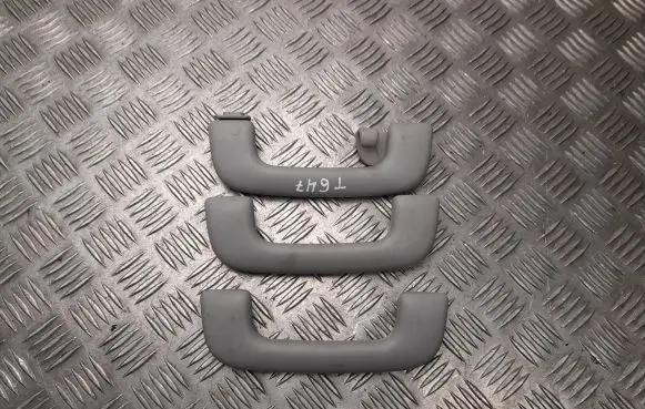 KIA Rio Rear interior roof grab handle 647