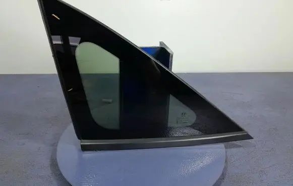Hyundai Tucson IV NX4 Rear side window