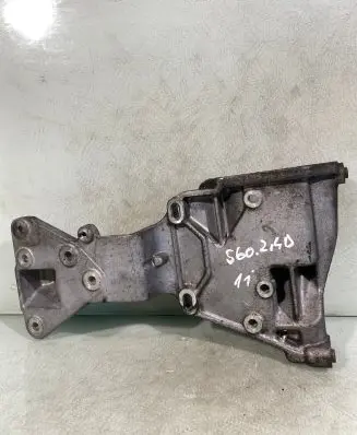 Volvo S60 Engine mounting bracket 31316673