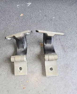 Skoda Superb B8 (3V) Tailgate/trunk/boot hinge 5E0827301A