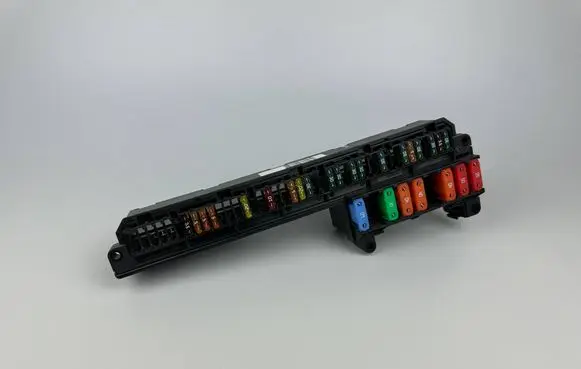 BMW 5 E60 E61 Fuse box set 6957330 695733002