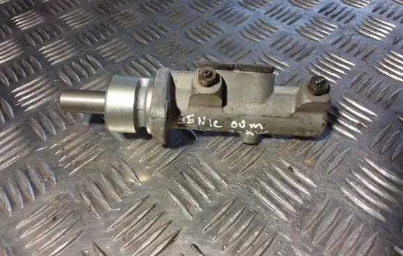 Renault Scenic I Master brake cylinder
