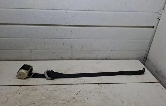 Volkswagen Caddy Rear seatbelt 33005876