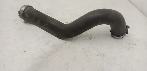 Audi Q7 4L Intercooler hose/pipe 7L6145737B