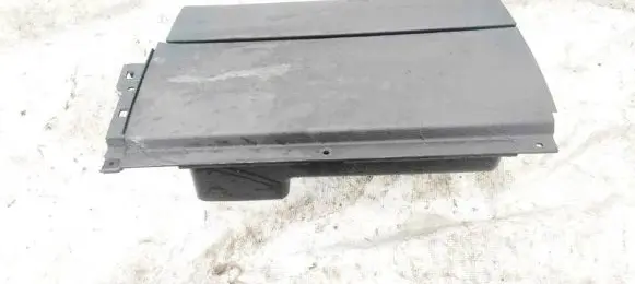 Glove box