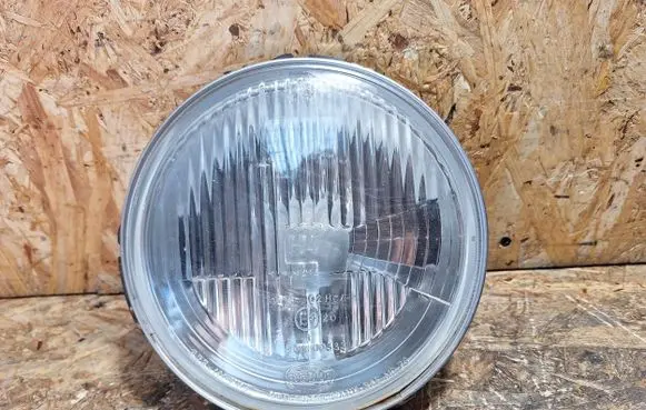 Mitsubishi Pajero Headlight/headlamp