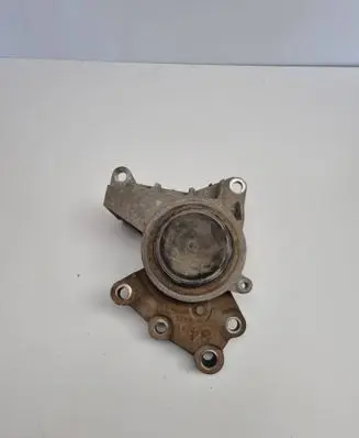 Nissan Qashqai Engine mount bracket