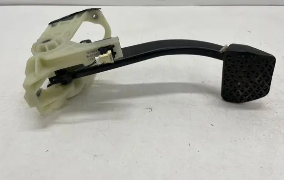 BMW 3 F30 F35 F31 Brake pedal 6798596