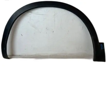 Nissan Qashqai Front arch trim 63811BR01A