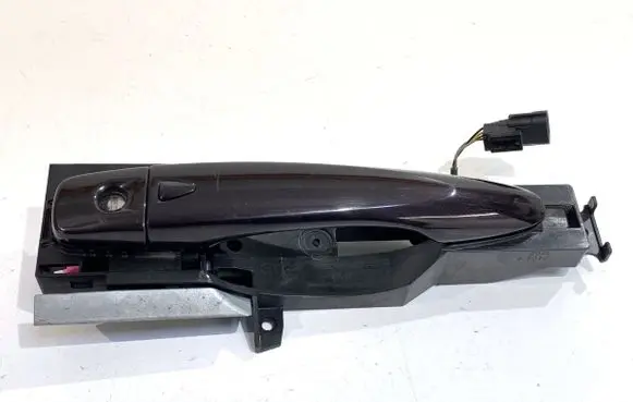 Nissan Qashqai Front door exterior handle 