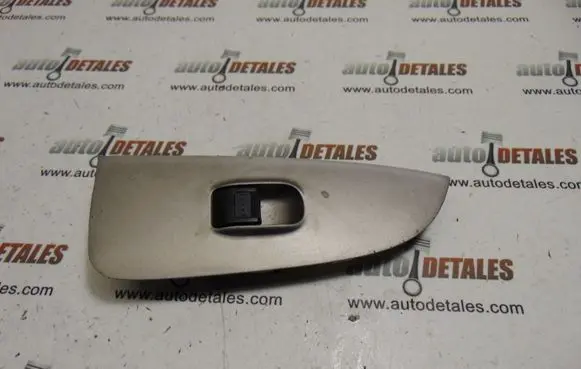 Honda CR-V Electric window control switch 83761SCAAG010M1