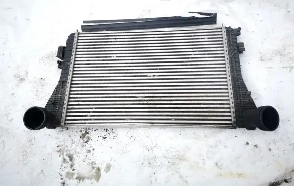 Volkswagen Touran I Intercooler radiator