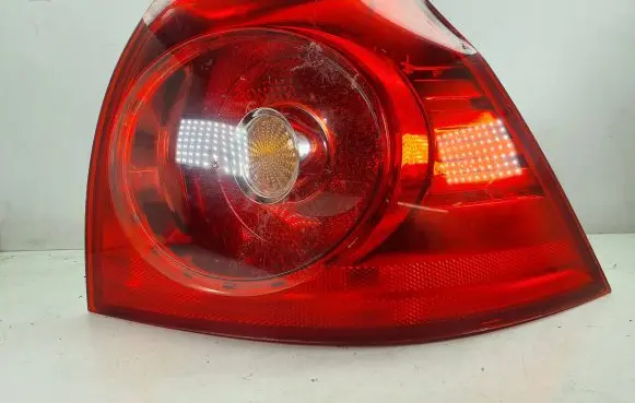Volkswagen Golf V Rear/tail lights 1K6945096AQ 03S0402104