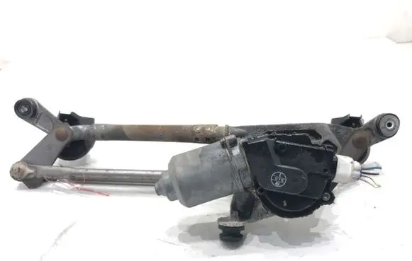 Front wiper linkage and motor