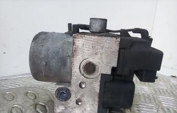Audi A4 S4 B5 8D ABS Pump 0265216559
