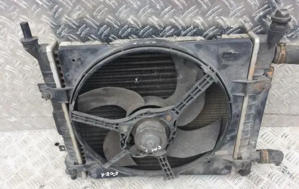 Ford Ka Radiator cooling fan shroud