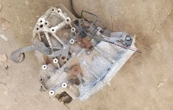 Toyota Yaris Manual 6 speed gearbox 311150D111