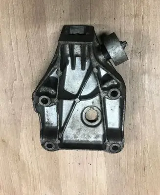 BMW X1 F48 F49 Engine mounting bracket 6777623