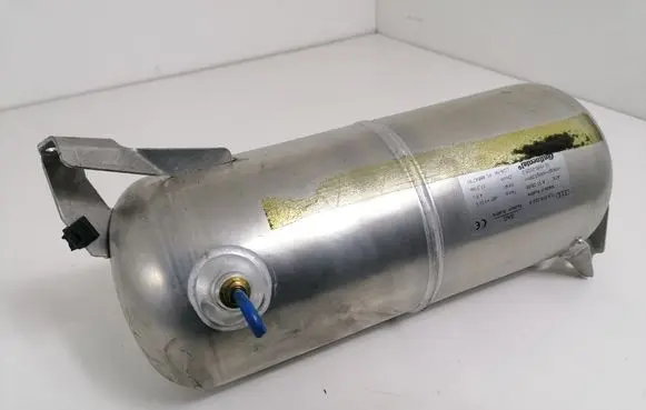 Audi Q7 4L Air suspension tank/reservoir 7L8616202A