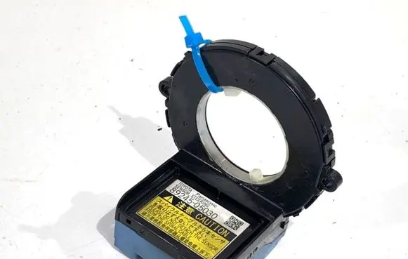 Toyota Avensis T270 Steering angle sensor 8924505030