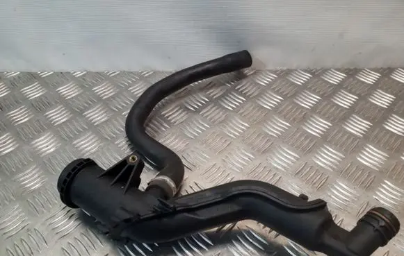 Citroen C5 Oil fill pipe 9654733980