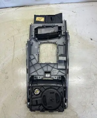 Audi A6 S6 C6 4F Center console 4F1864261 T0021886 P0103820