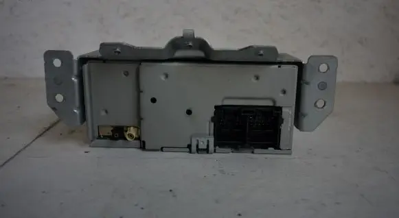 Ford Puma Radio/CD/DVD/GPS head unit 10R0516366