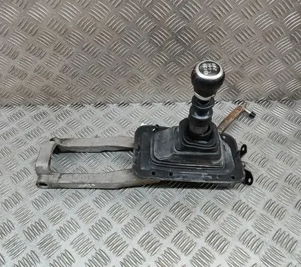 Toyota GT 86 Gear shifter/selector SU00300887 SU00300893