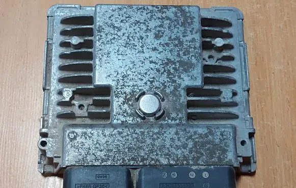 Skoda Yeti (5L) Engine control unit/module 03F906070JJ