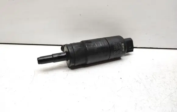 BMW X5 E53 Headlight washer pump 8377430
