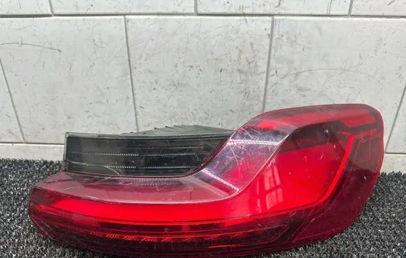 BMW X4 G02 Rear/tail lights H4740939613 2SD2371