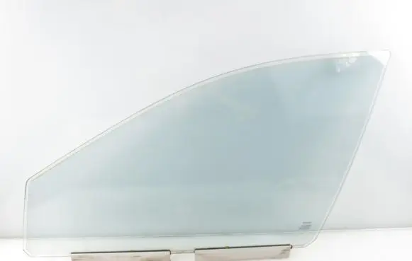 Volvo XC90 Front door window glass four-door 