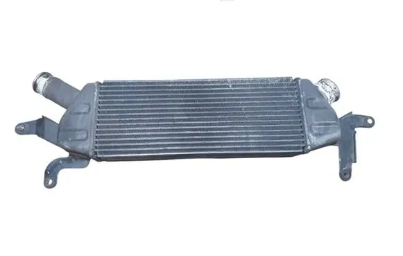 Citroen C-Crosser Intercooler radiator 1530A061 422001